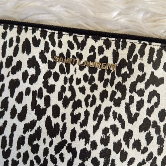 Saint Laurent White Black Cheetah Print Flat Clutch Bag - Picture 16 of 16